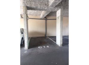 Place de parking à louer : 52 Rue des Patriotes, 02100 Saint-Quentin, France