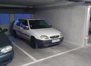 Place de parking à louer : 412 Boulevard National, 13003 Marseille, France