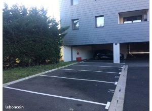 Place de parking à louer : 16 Avenue Lénine, 33130 Bègles, France