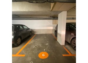 Place de parking à louer : 10 Rue Assia Djebar, 92220 Bagneux, France
