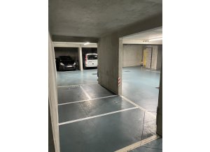 Place de parking à louer : 41 Avenue Du Général Leclerc, 78220 Viroflay, France