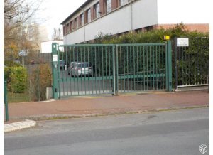 Location de Parking abrité : 79 Rue Des Bons Raisins