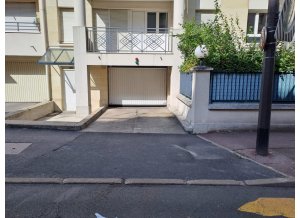 Place de parking à louer : 18 Avenue De La Providence, 92160 Antony, France