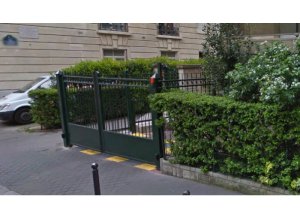Place de parking à louer : 3 Rue Eugène Delacroix, 75116 Paris, France