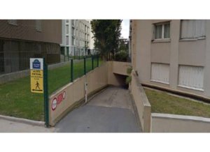 Location de Parking abrité : 25 Rue du Charolais, Paris, France