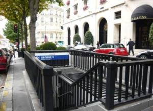 Place de parking à louer : 103 Avenue des Champs-Élysées, Paris, France