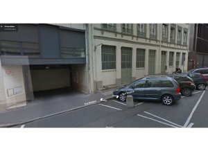 Place de parking à louer : 93 Rue Molière, Lyon, France