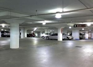 Place de parking à louer : 320 Avenue du Prado, Marseille, France