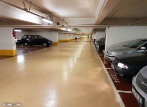 Place de parking à louer : 40 Avenue d'Italie, 75013 Paris-13E-Arrondissement, France