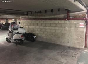 Location de parking à Paris, 15, Avenue Perrichont