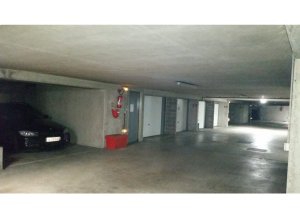 Place de parking à louer : 45 Rue du Général Leclerc, 95500 Gonesse, France