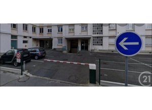 Location de Parking abrité : 12 Rue Charny, 69100 Villeurbanne, France