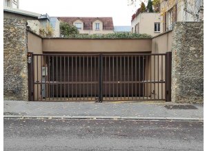 143 Rue Yves Le Coz 78000 Versailles