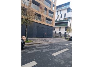 Place de parking à louer : 87 Rue Des Cévennes, 75015 Paris, France