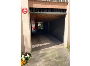 Place de parking à louer : 21 Rue Galliéni, 92600 Asnières-sur-Seine, France