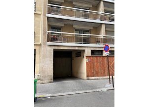 Place de parking à louer : 4 Rue Emile Allez, Paris, France